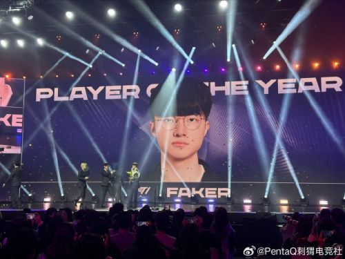 《LOL》Faker获LCK颁奖典礼年度最佳选手