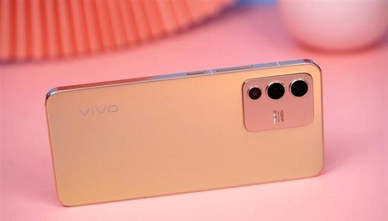 vivos1和vivov15一样吗